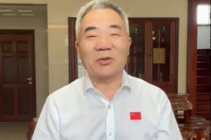 丁俊晖父亲：恭喜赵心童！赵心童世锦赛夺冠成为中国斯诺克第一人