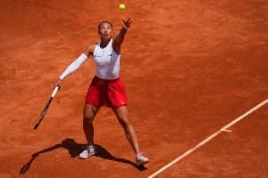 WTA1000罗马站1/4决赛，郑钦文与萨巴伦卡比赛不早于明日1点进行